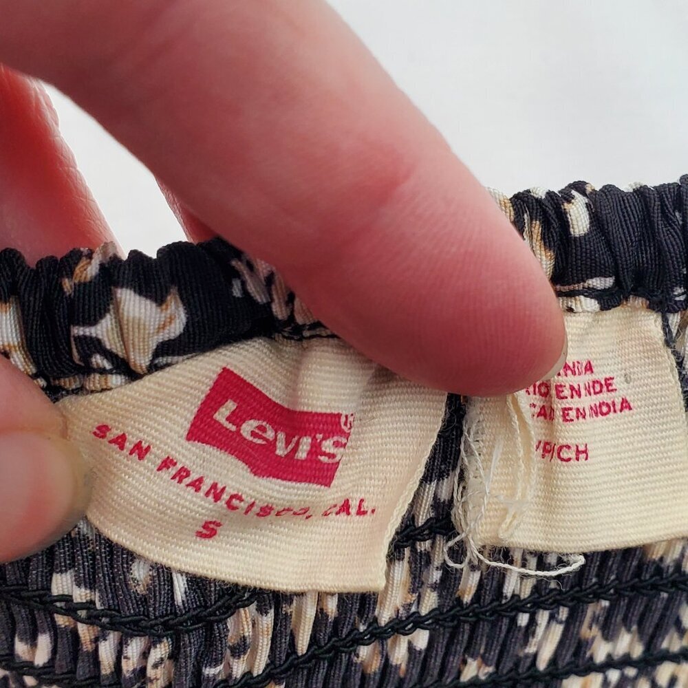 Adorable 2for1 American Rag Denim mini skirt & Levi's floral Crop Top OUTFIT -S - Picture 10 of 12
